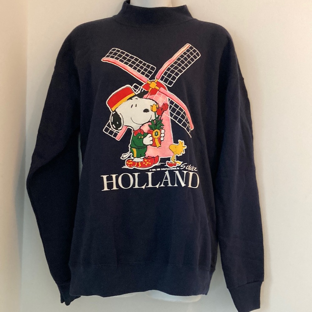 VINTAGE ARTEX SNOOPY Travels 80s 90s Sweatshirt Size Medium